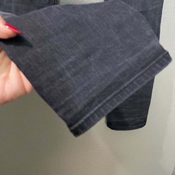 J Brand Women Ruby 30 high rise Cigarette Leg Jean in Vanity black wash - Picture 11 of 15